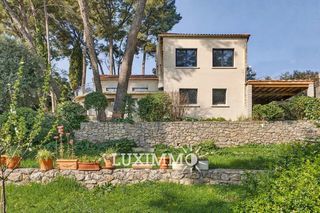  Maison � vendre 8 pi�ces 220 m�