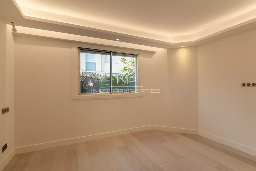 � vendre  Appartement Roquebrune-Cap-Martin (06190)