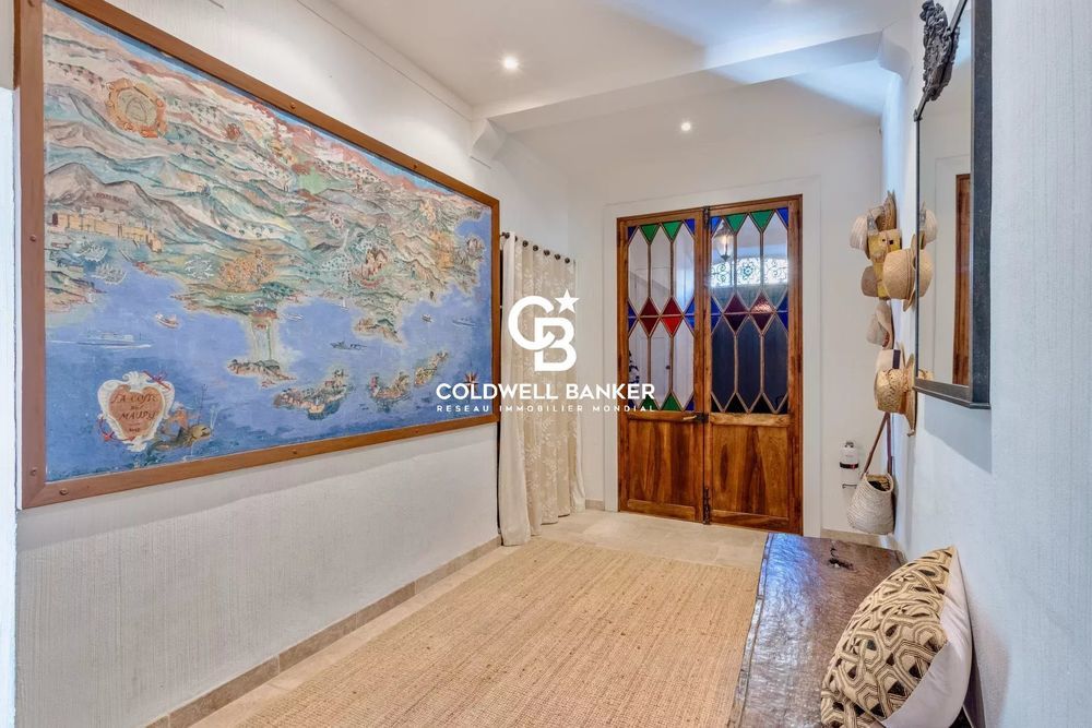 � vendre  Villa Bormes-les-Mimosas (83230)