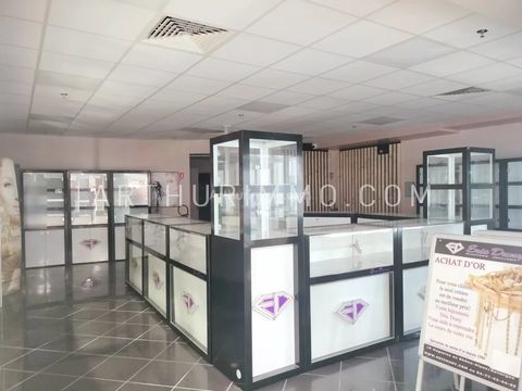 Local 2 pi&egrave;ces 1425 07430 Dav�zieux