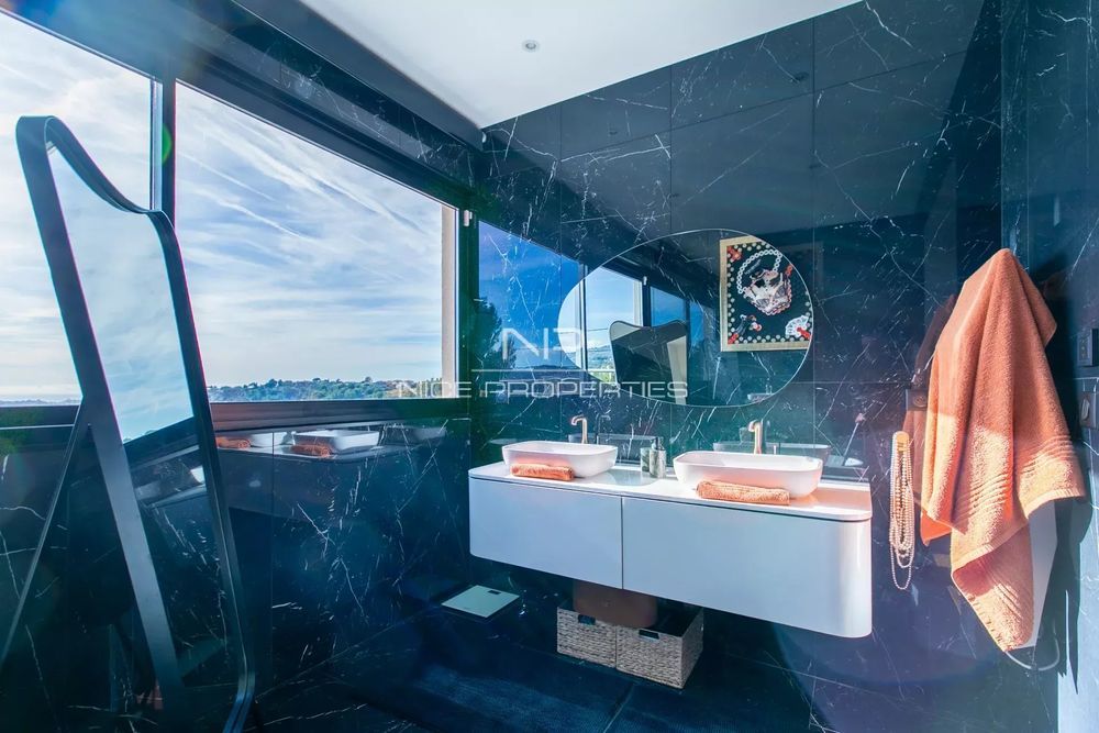 � vendre  Maison Colomars (06670)