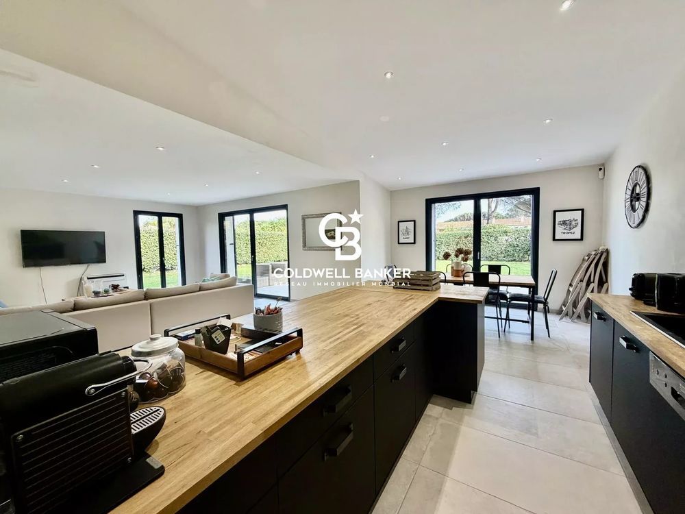 � vendre  Maison Cavalaire-sur-Mer (83240)