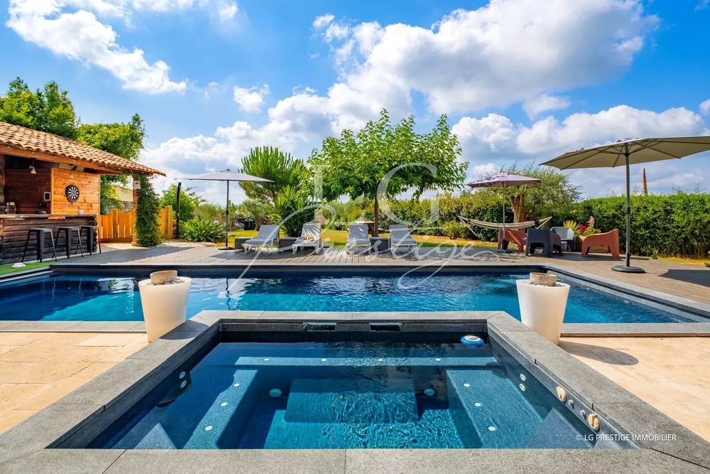 � vendre  Villa Montauroux (83440)