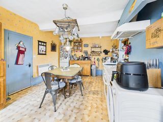  Maison � vendre 9 pi�ces 232 m�