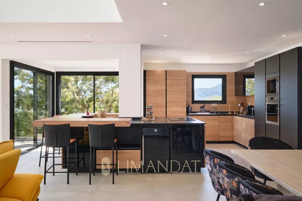 � vendre  Villa Mandelieu-la-Napoule (06210)