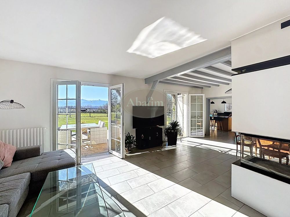 � vendre  Villa Laslades (65350)