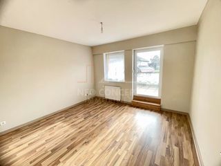  Appartement � louer 4 pi�ces 98 m�