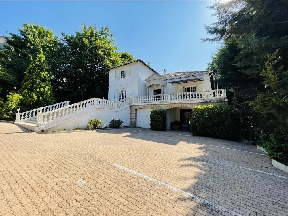 � vendre  Villa Saint-�tienne (42000)