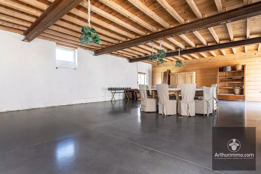 � vendre  Villa Clepp� (42110)