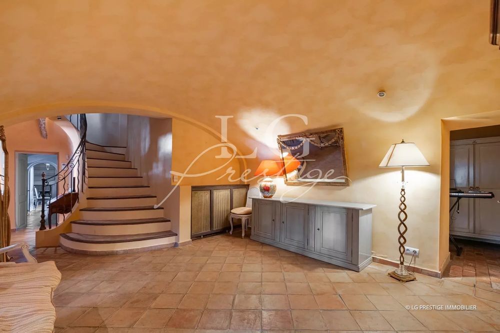 � vendre  Villa Grasse (06130)