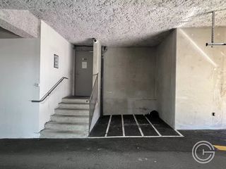  Parking / Garage � vendre 