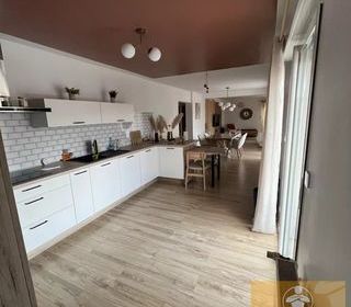  Maison � vendre 10 pi�ces 172 m�