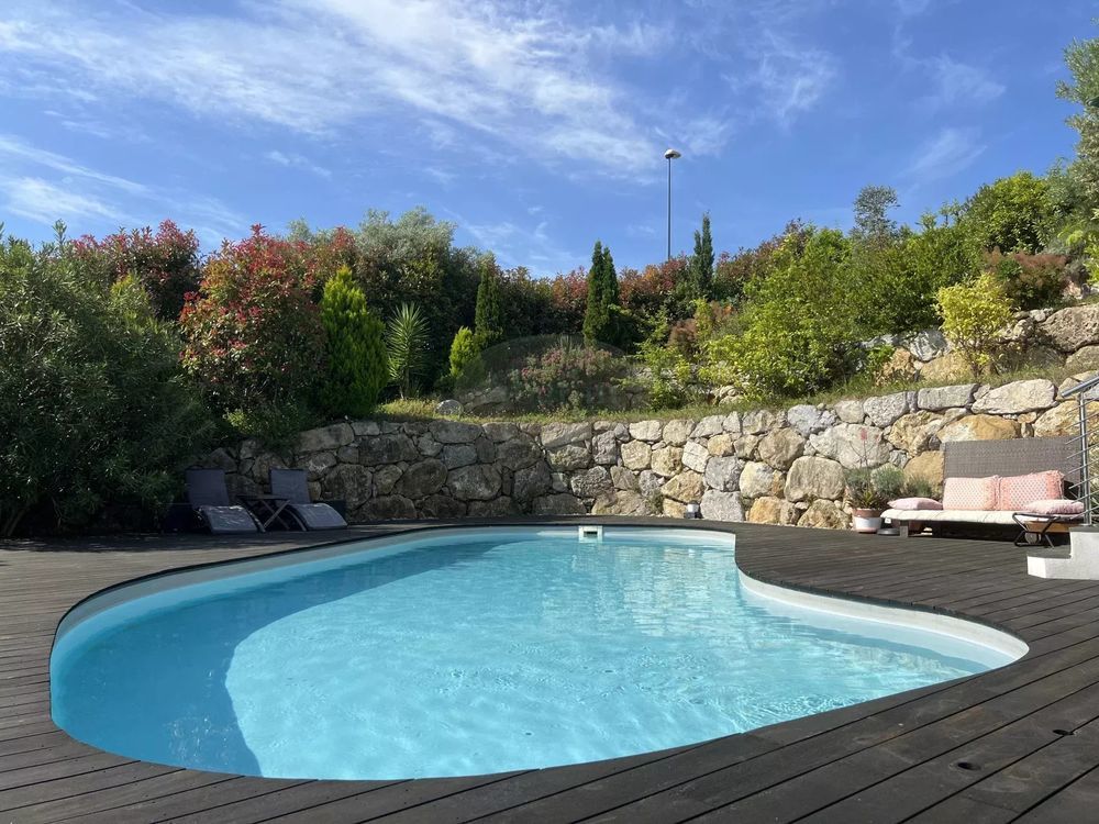 � vendre  Villa Cagnes-sur-Mer (06800)