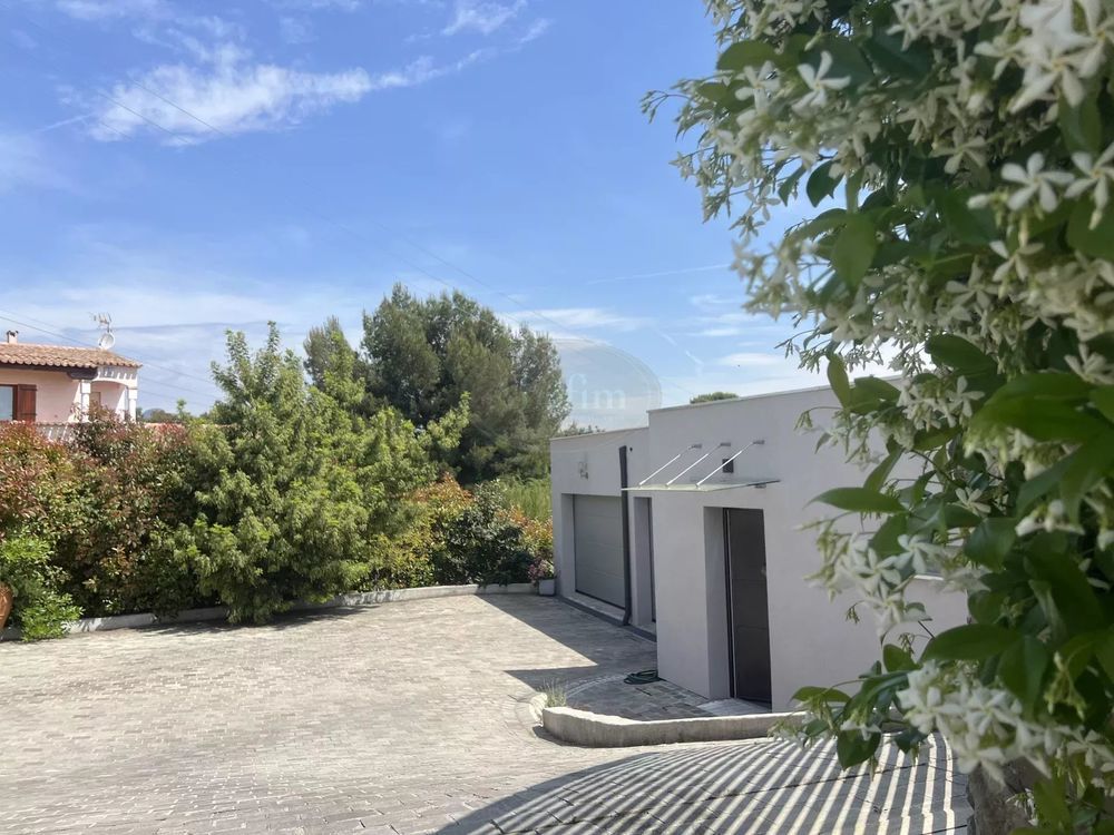 � vendre  Villa Cagnes-sur-Mer (06800)