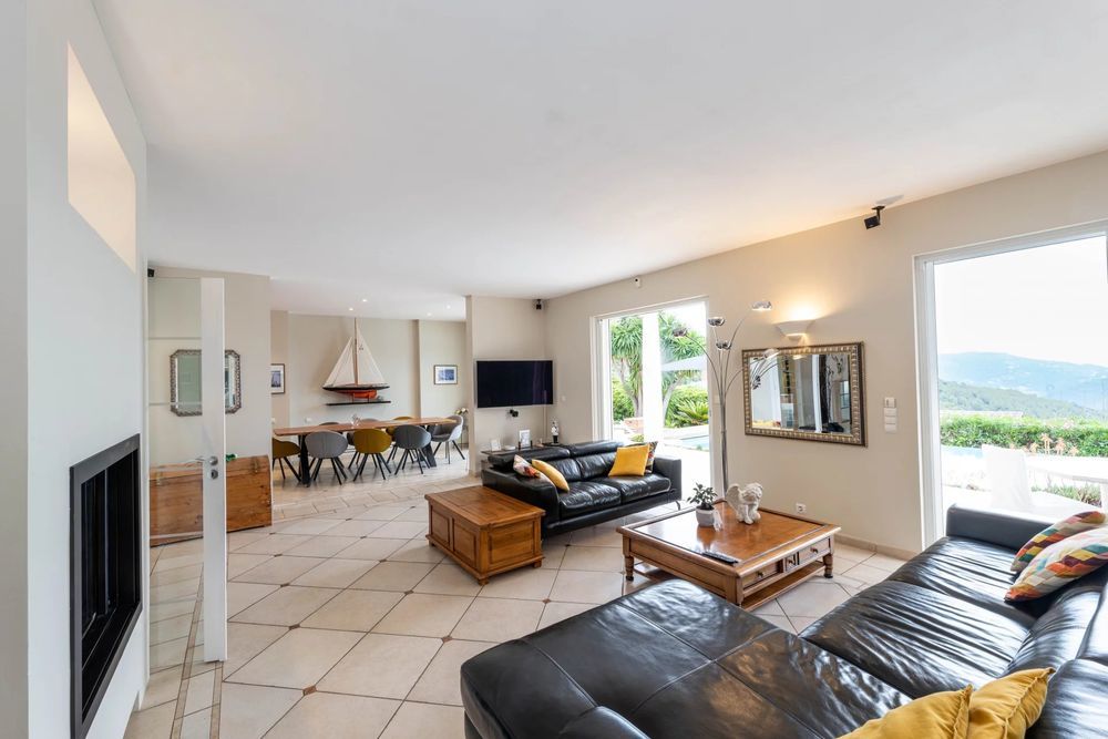 � vendre  Maison Falicon (06950)