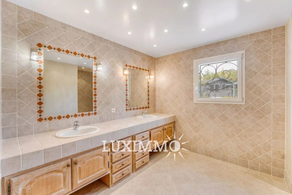 � vendre  Villa Valbonne (06560)