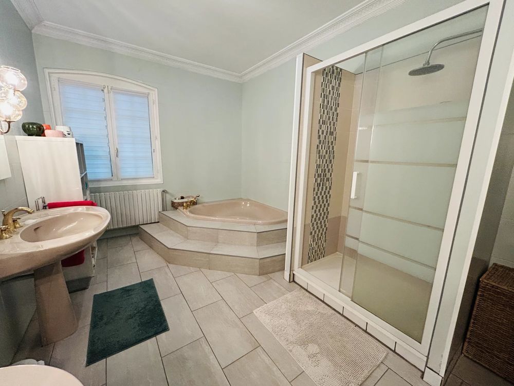 � vendre  Villa Saint-�tienne (42000)