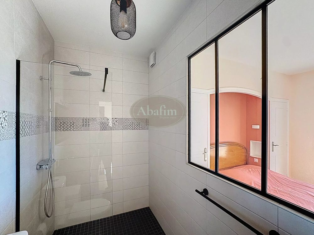 � vendre  Villa Laslades (65350)