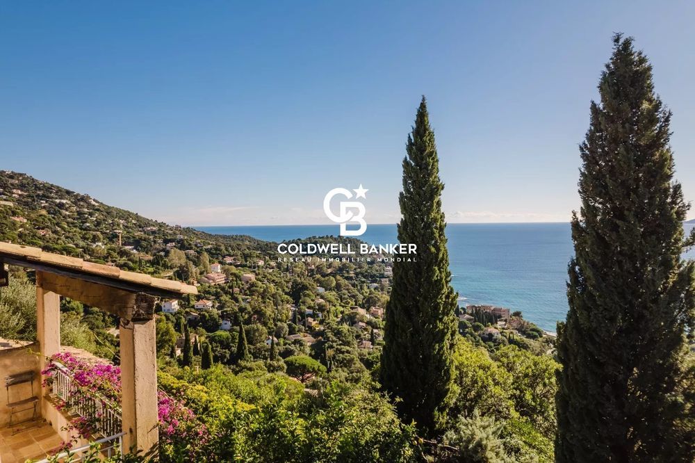 � vendre  Maison Rayol-Canadel-sur-Mer (83820)