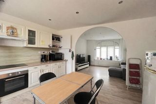  Immeuble � vendre 2 pi�ces 94 m�