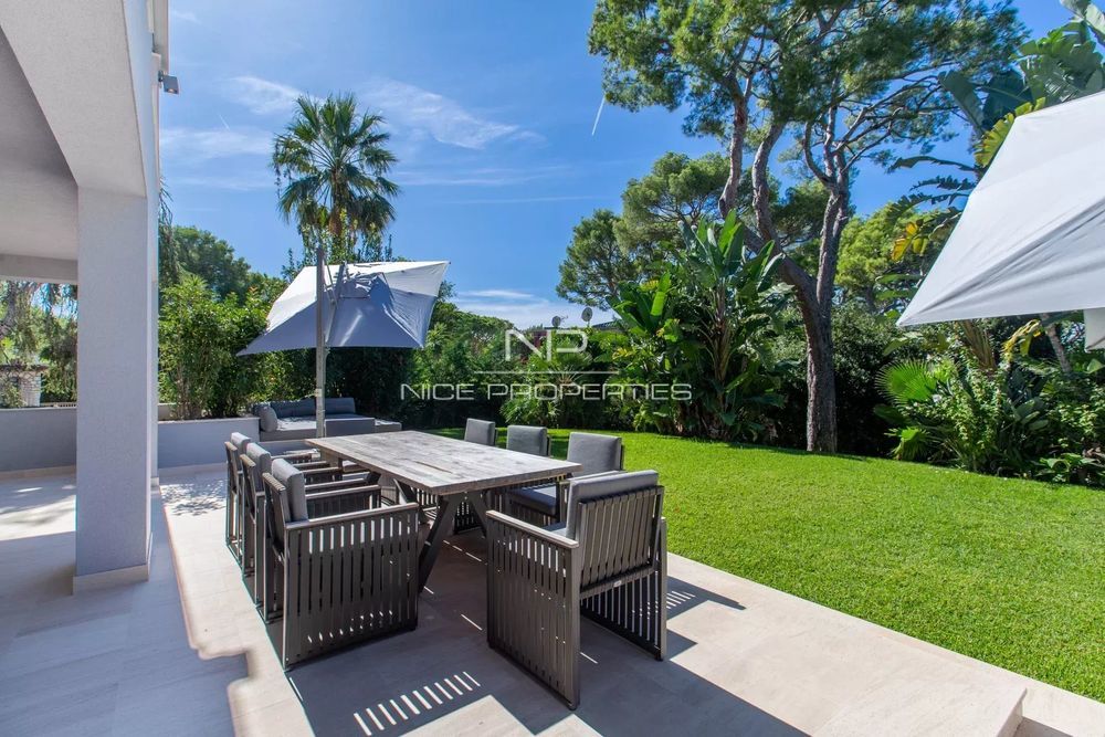 � vendre  Villa Saint-Jean-Cap-Ferrat (06230)