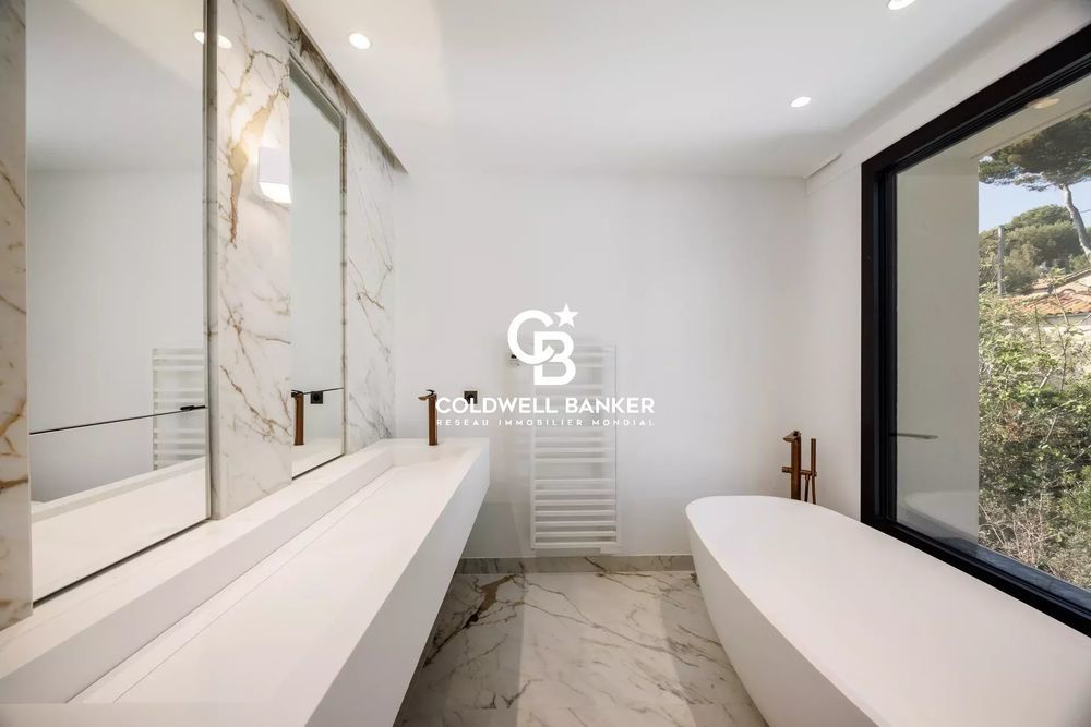 � vendre  Maison Antibes (06600)