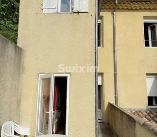  Immeuble � vendre 10 pi�ces 150 m�