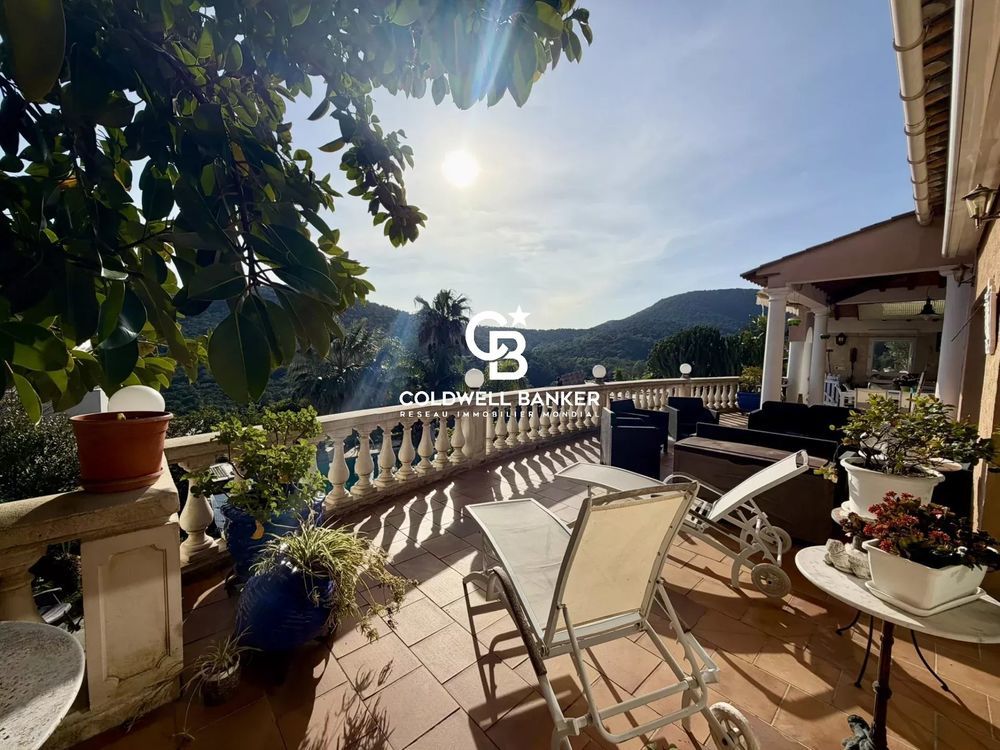 � vendre  Maison Cavalaire-sur-Mer (83240)