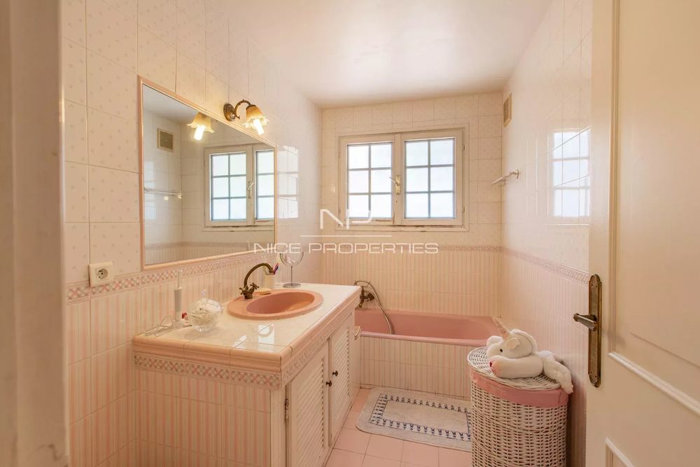 � vendre  Maison Nice (06100)