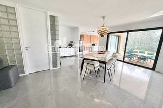  Maison � vendre 4 pi�ces 145 m�