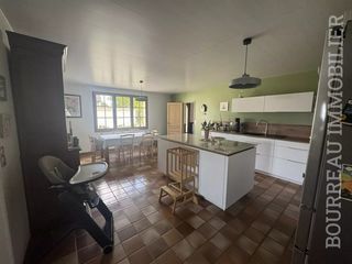  Maison � vendre 10 pi�ces 251 m�