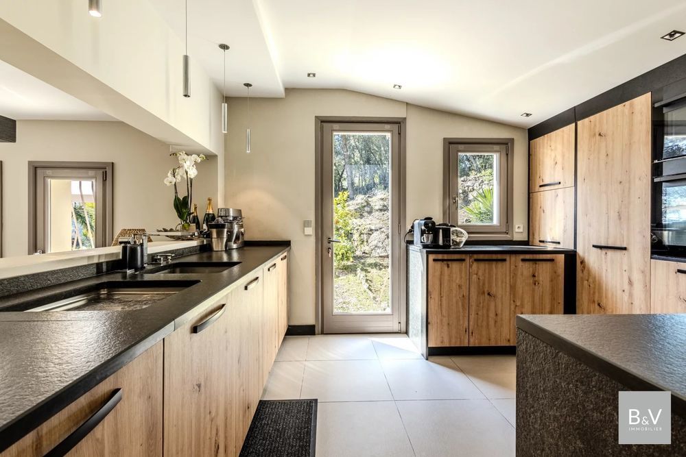 � vendre  Maison Tourrettes-sur-Loup (06140)