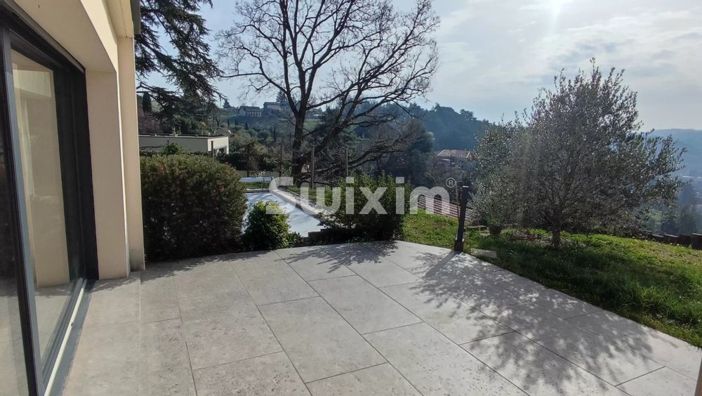 � vendre  Maison Vienne (38200)