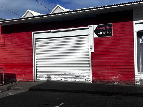 local professionnel ou commercial - 50 m&sup2; 750 97470 Saint-benoît