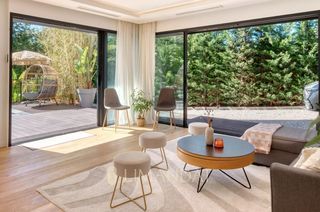  Maison � louer 8 pi�ces 260 m�