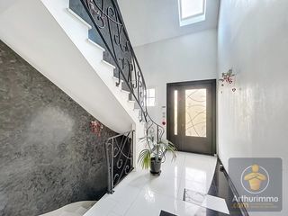  Villa � vendre 7 pi�ces 147 m�