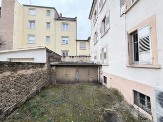  Immeuble � vendre 15 + pi�ces 331 m�