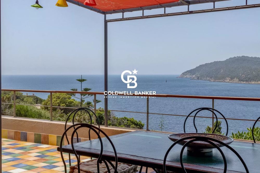 � vendre  Maison Hy�res (83400)