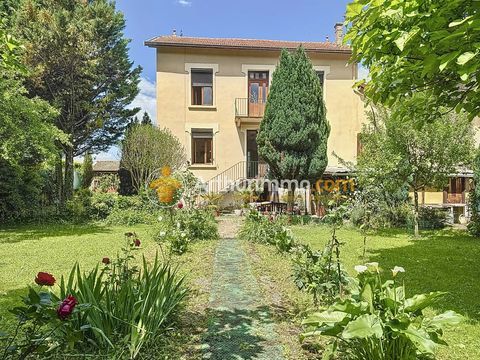   Maison familiale Maison - 7 pi�ce(s) - 187 m�