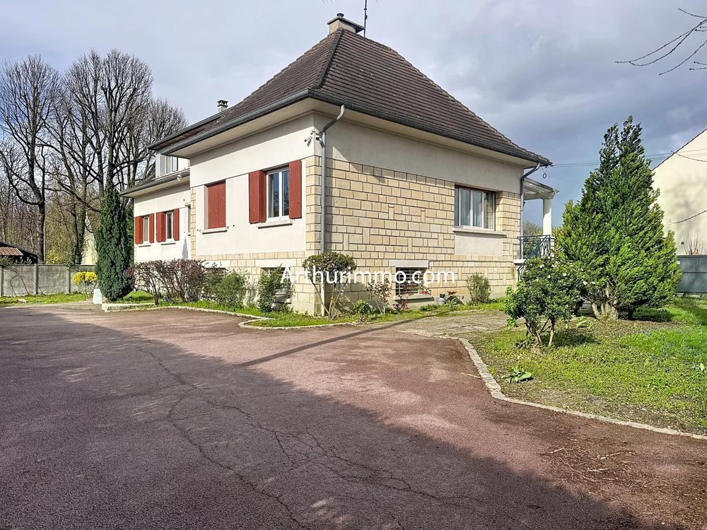 � vendre  Maison Villecresnes (94440)