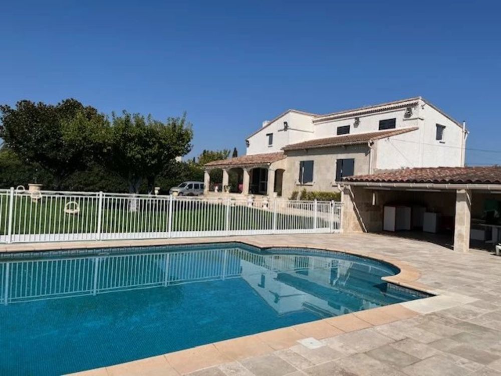� vendre  Villa Arles (13200)