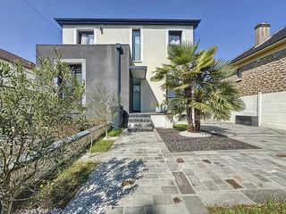  Maison � vendre 8 pi�ces 235 m�