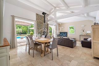  Maison � vendre 6 pi�ces 200 m�