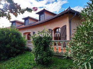  Villa � vendre 8 pi�ces 280 m�