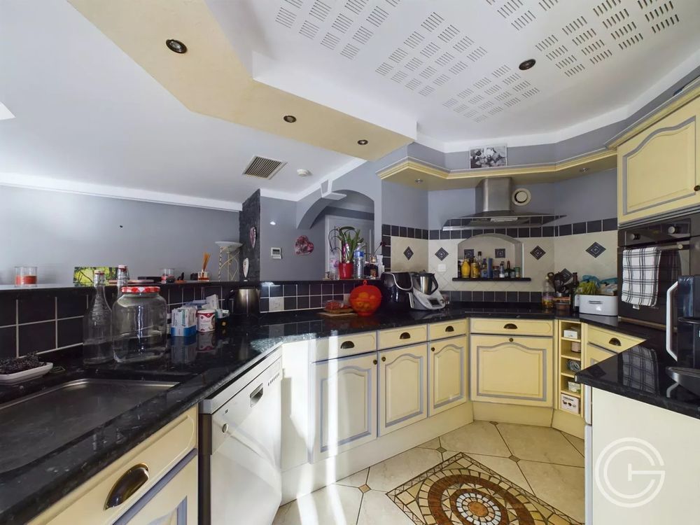 � vendre  Maison Contes (06390)