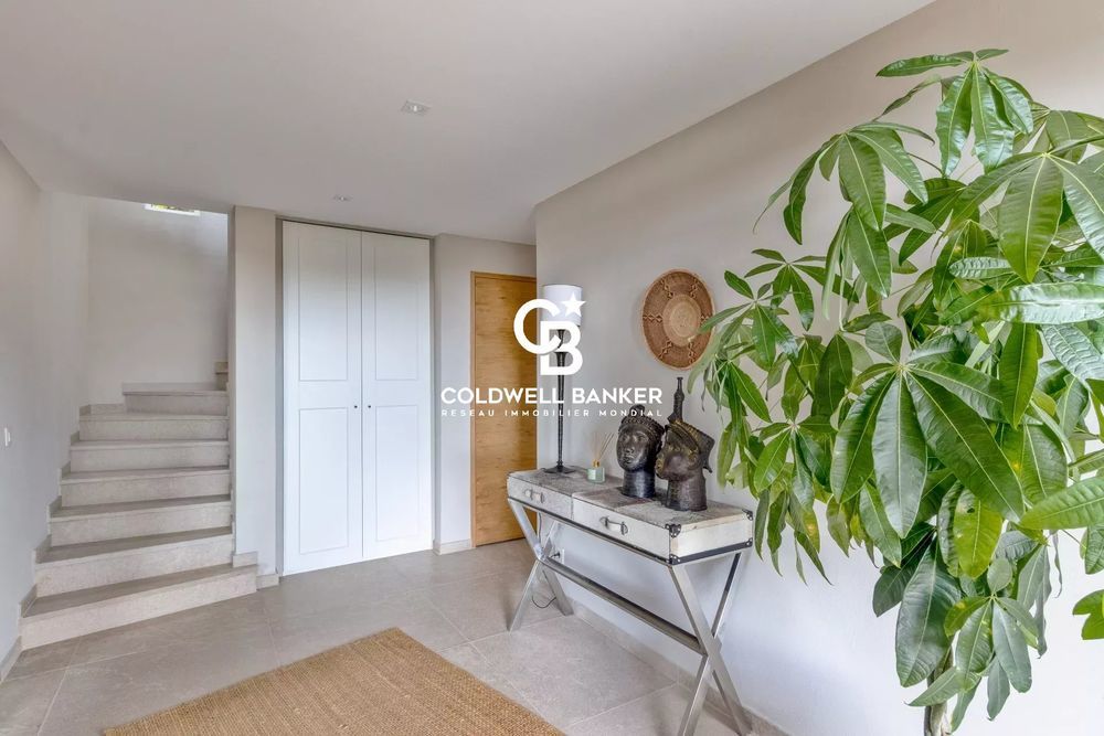 � vendre  Villa La Croix-Valmer (83420)