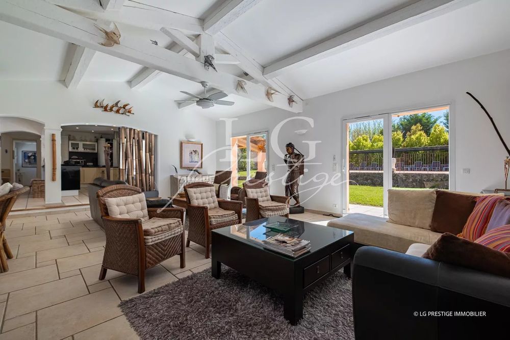 � vendre  Maison Montauroux (83440)