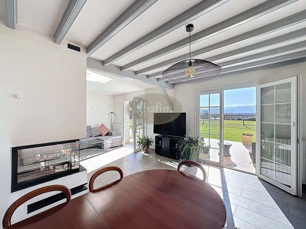 � vendre  Villa Laslades (65350)