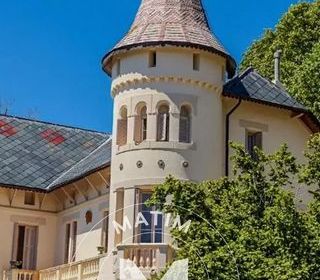  Propri�t�/ch�teau � vendre 8 pi�ces 400 m�