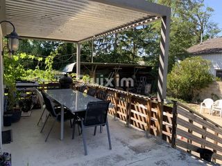  Maison � vendre 8 pi�ces 225 m�